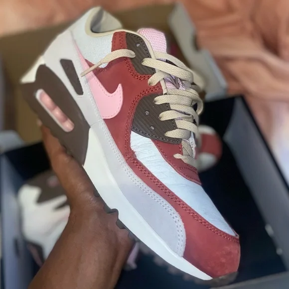 Nike Air Max 90 “Bacon” - Picture 5 of 11